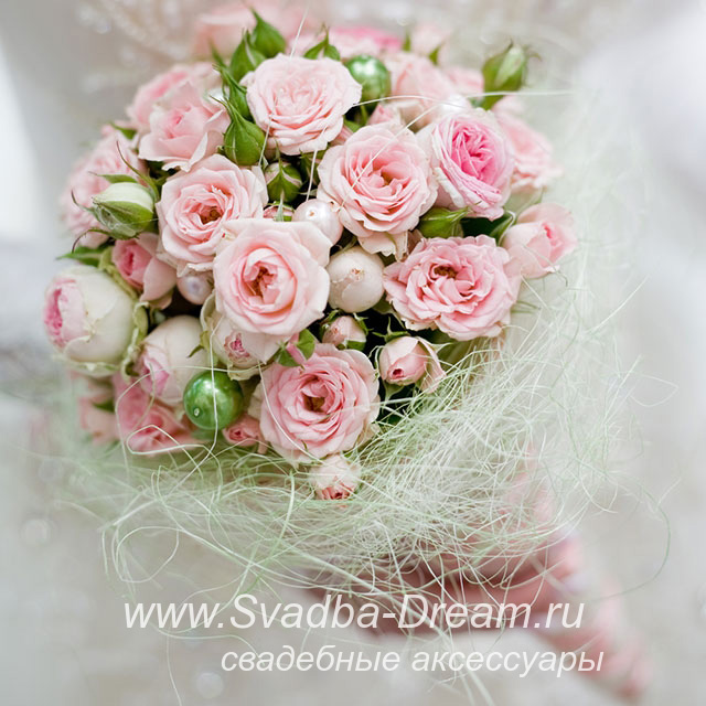 Букеты невесты из роз